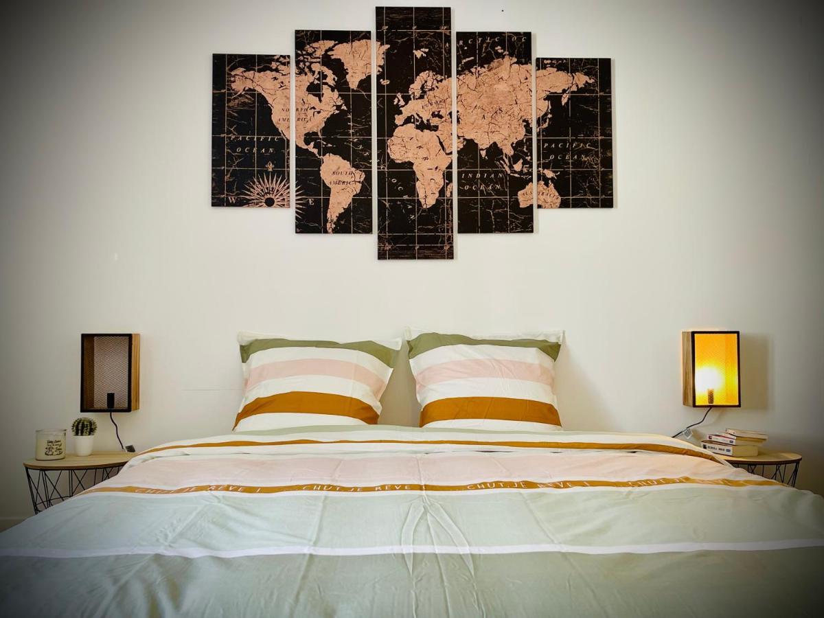La Carree Des Amis Villa Lusignan ภายนอก รูปภาพ