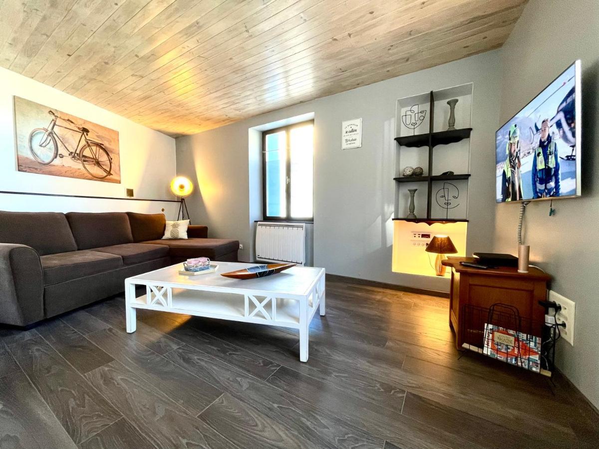 La Carree Des Amis Villa Lusignan ภายนอก รูปภาพ