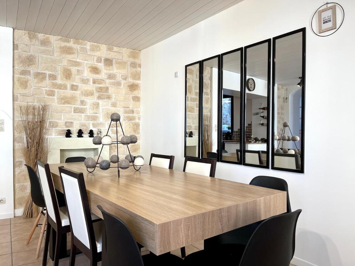La Carree Des Amis Villa Lusignan ภายนอก รูปภาพ