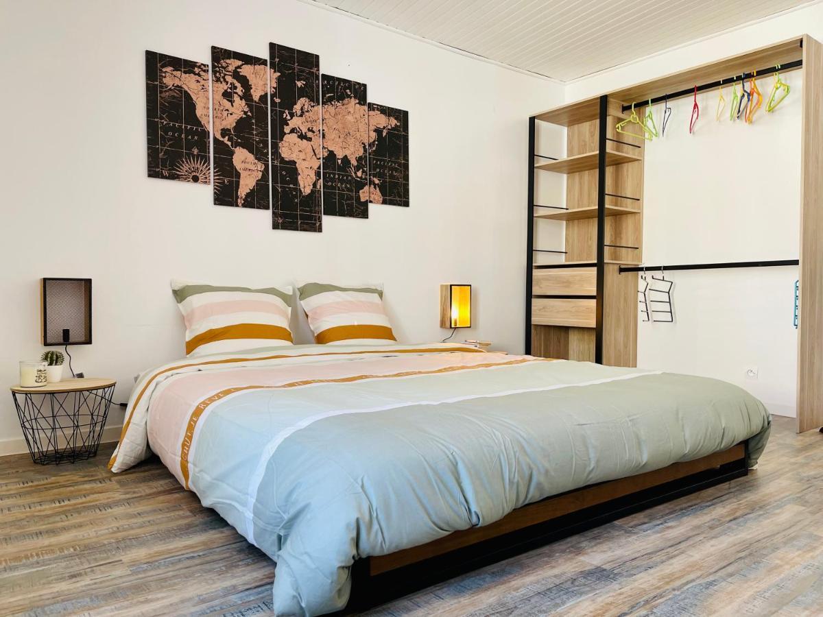 La Carree Des Amis Villa Lusignan ภายนอก รูปภาพ