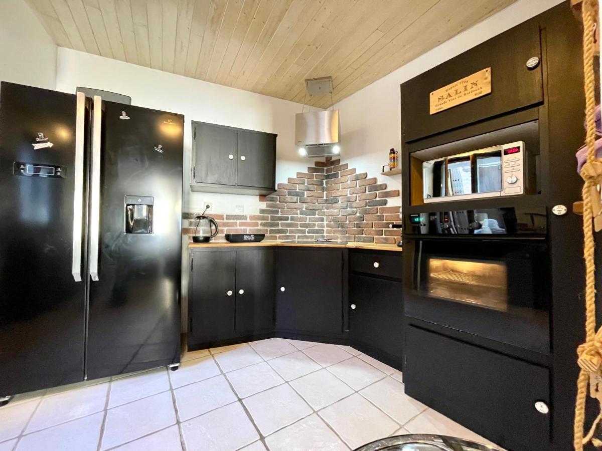 La Carree Des Amis Villa Lusignan ภายนอก รูปภาพ