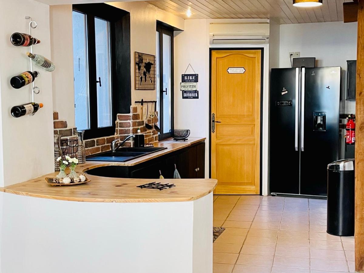 La Carree Des Amis Villa Lusignan ภายนอก รูปภาพ